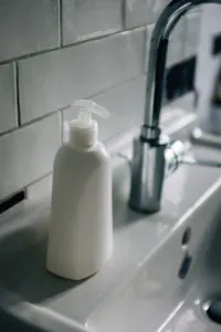 Beyaz Pompalı Köpük Temizleyici